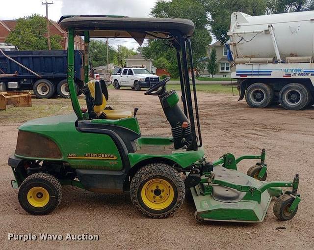 Image of John Deere 1435 equipment image 3