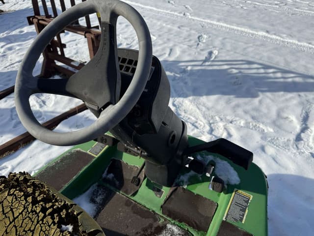 Image of John Deere 1435 equipment image 3