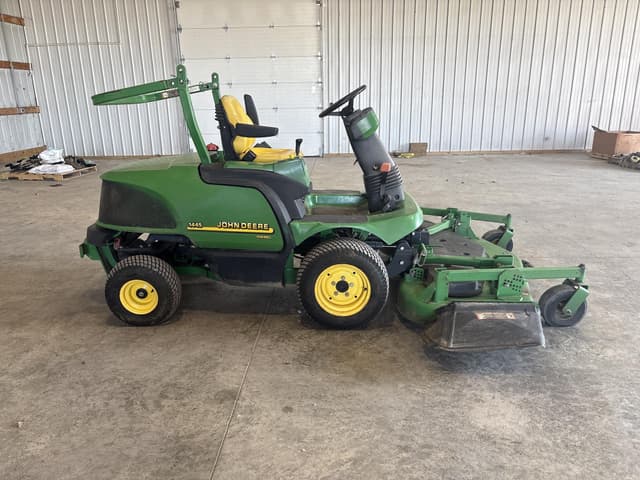 Image of John Deere 1445 equipment image 1