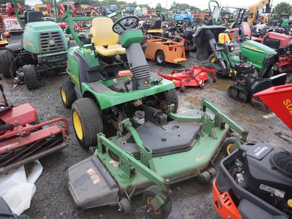 John Deere 1445 Equipment Image0