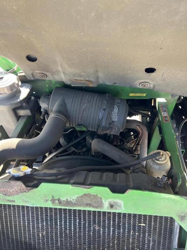 Image of John Deere 1445 Series II equipment image 4