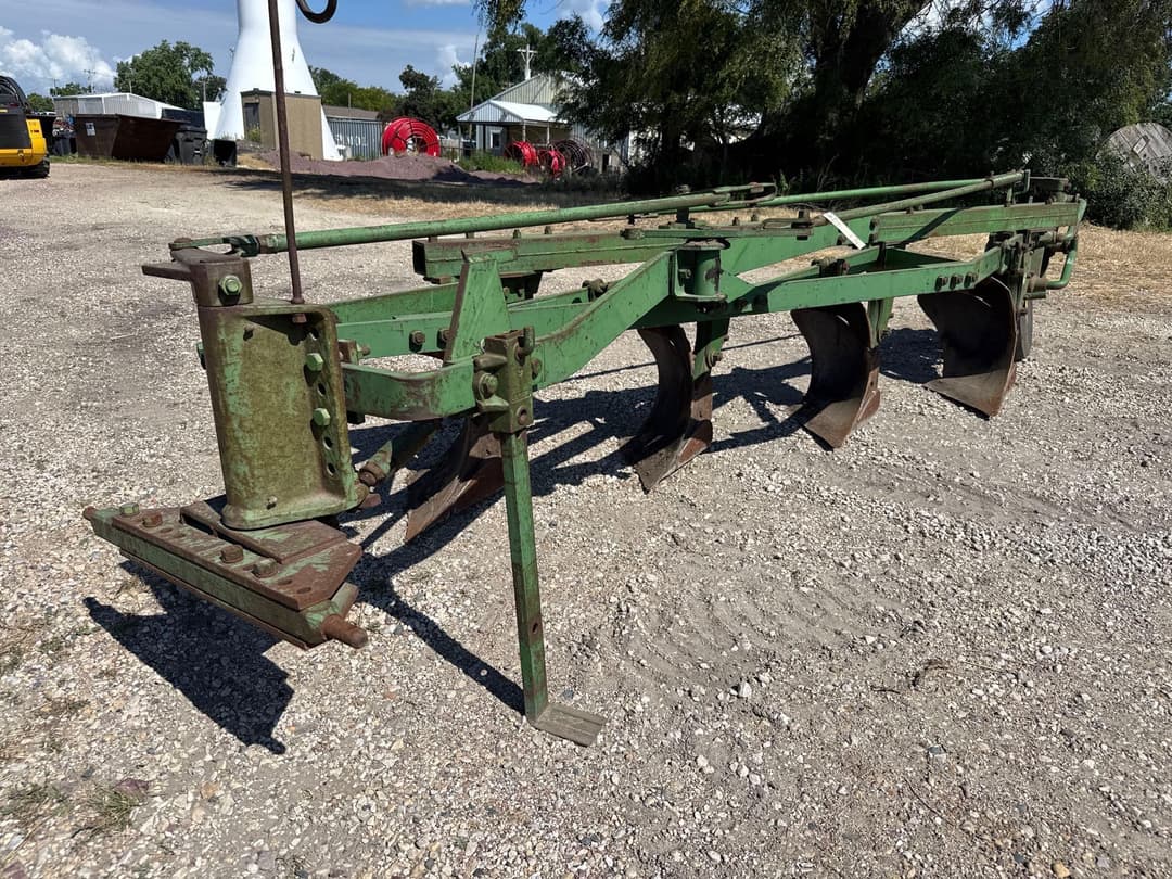 Image of John Deere 145 Primary image