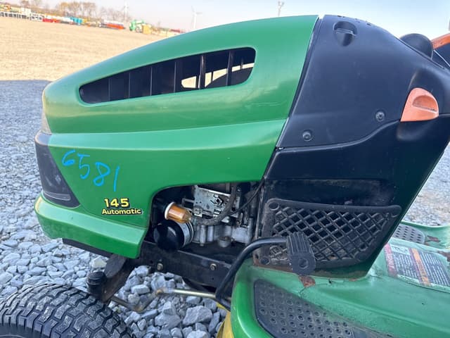 Image of John Deere 145 equipment image 4