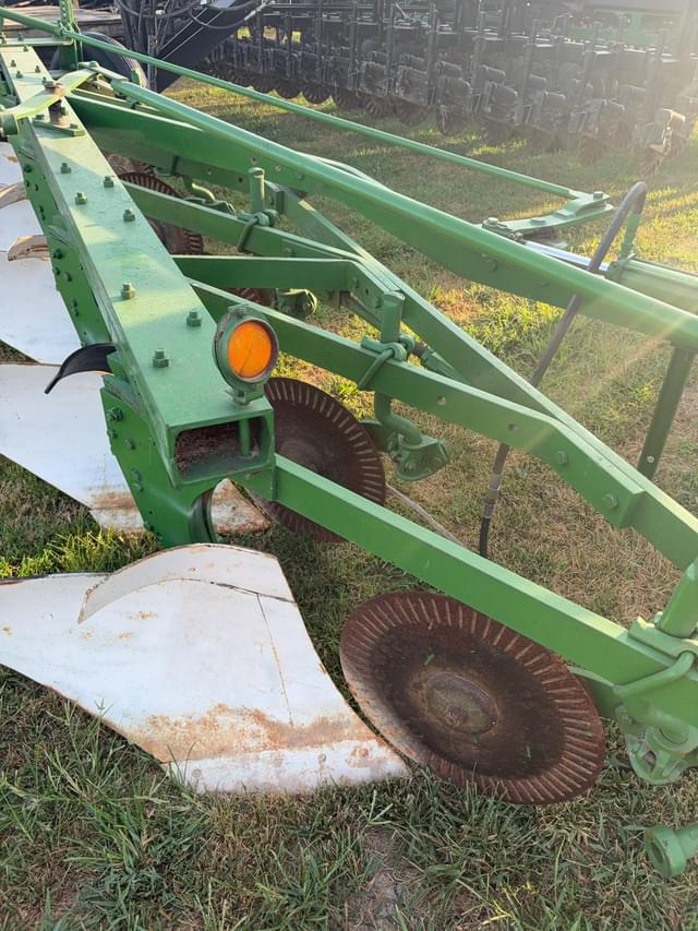 Image of John Deere 145 equipment image 2
