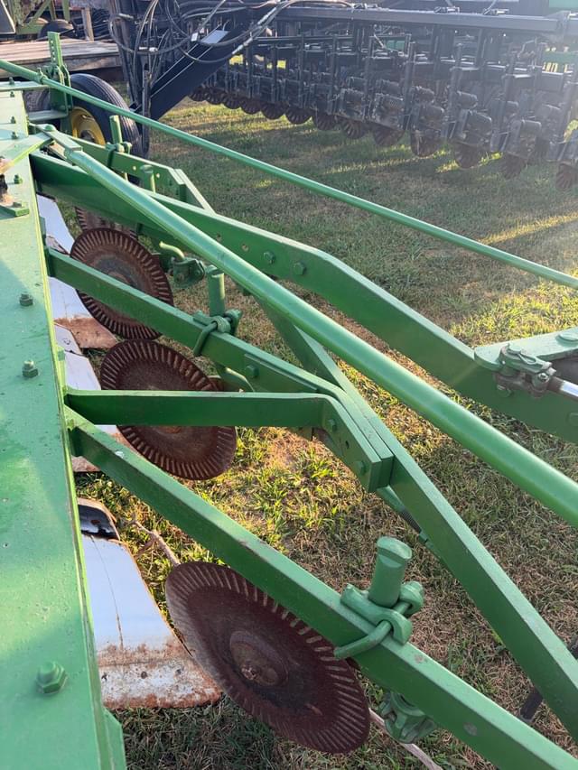Image of John Deere 145 equipment image 3