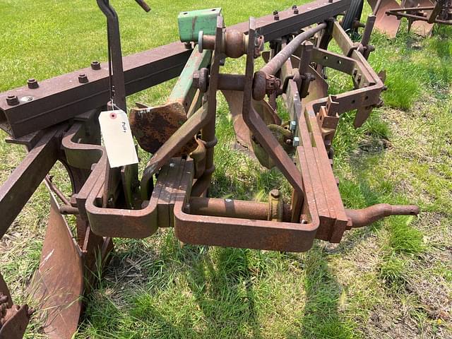 Image of John Deere 145 equipment image 4