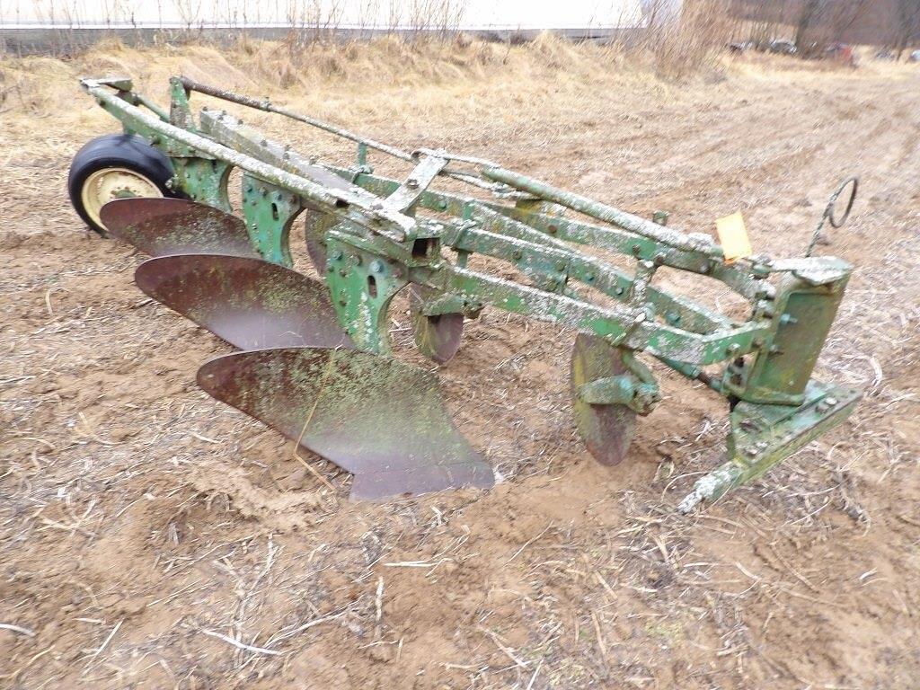 Image of John Deere 145 Image 0