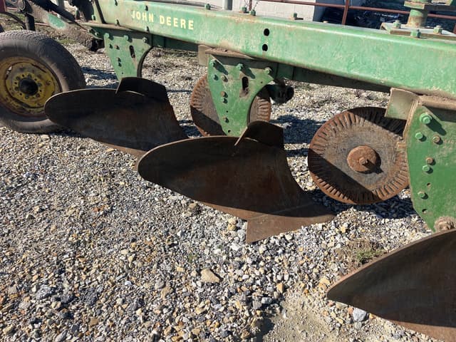 Image of John Deere 1350-1450 equipment image 4