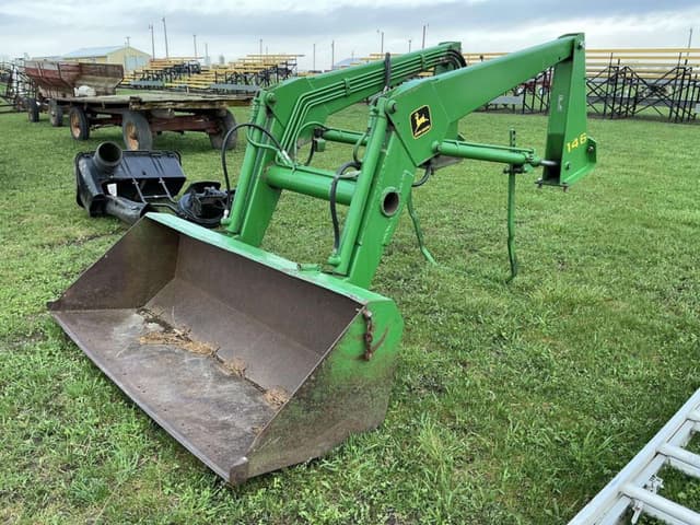Image of John Deere 148 equipment image 1