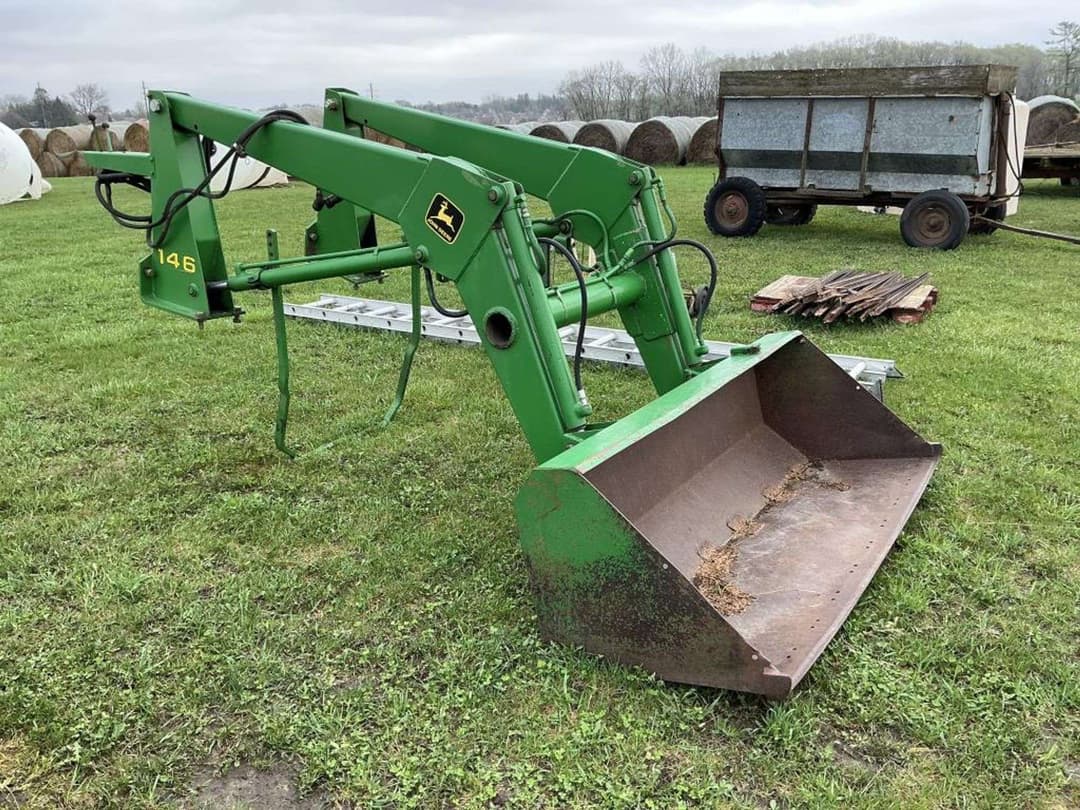 Image of John Deere 148 Primary image