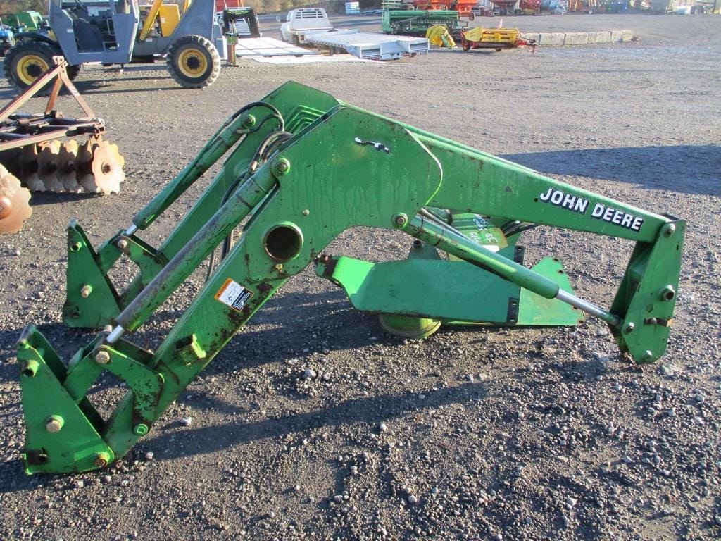 Main image John Deere 146