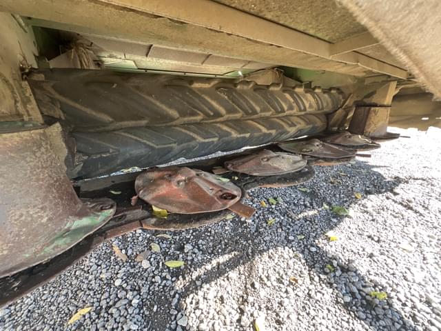 Image of John Deere 1460 equipment image 2