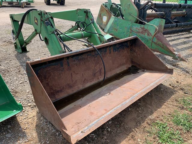 Image of John Deere 148 equipment image 1