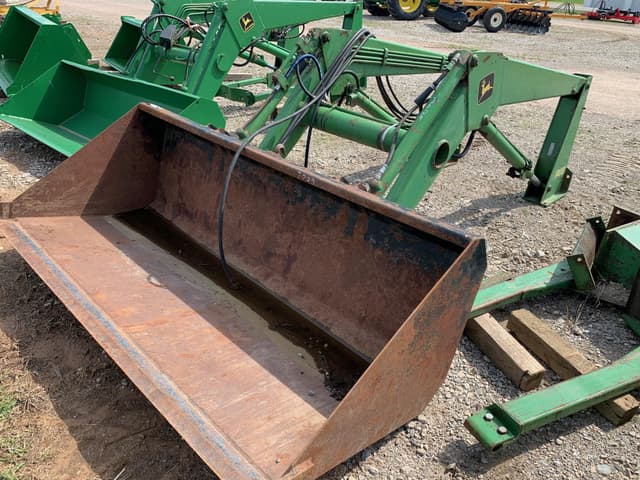 Image of John Deere 148 equipment image 2