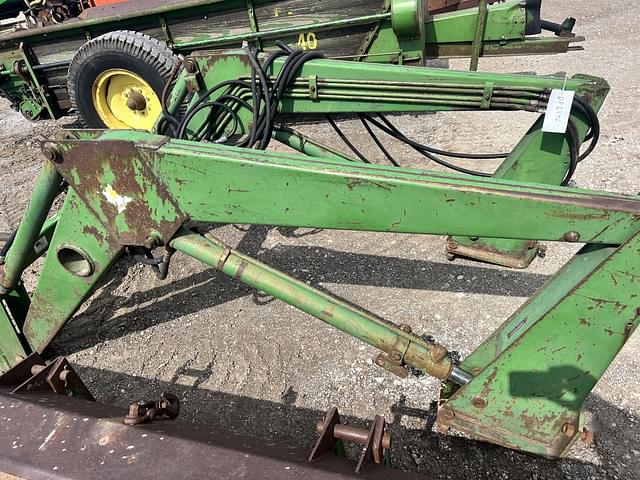 Image of John Deere 148 equipment image 1