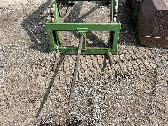 Image of John Deere 148 equipment image 4