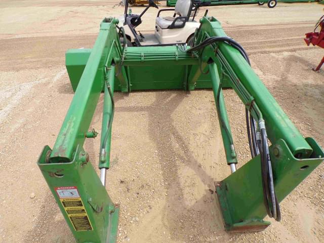Image of John Deere 148 equipment image 4