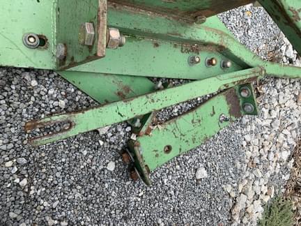 Image of John Deere 148 equipment image 2