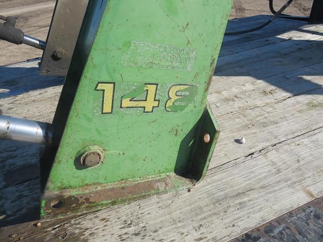 Image of John Deere 148 equipment image 2