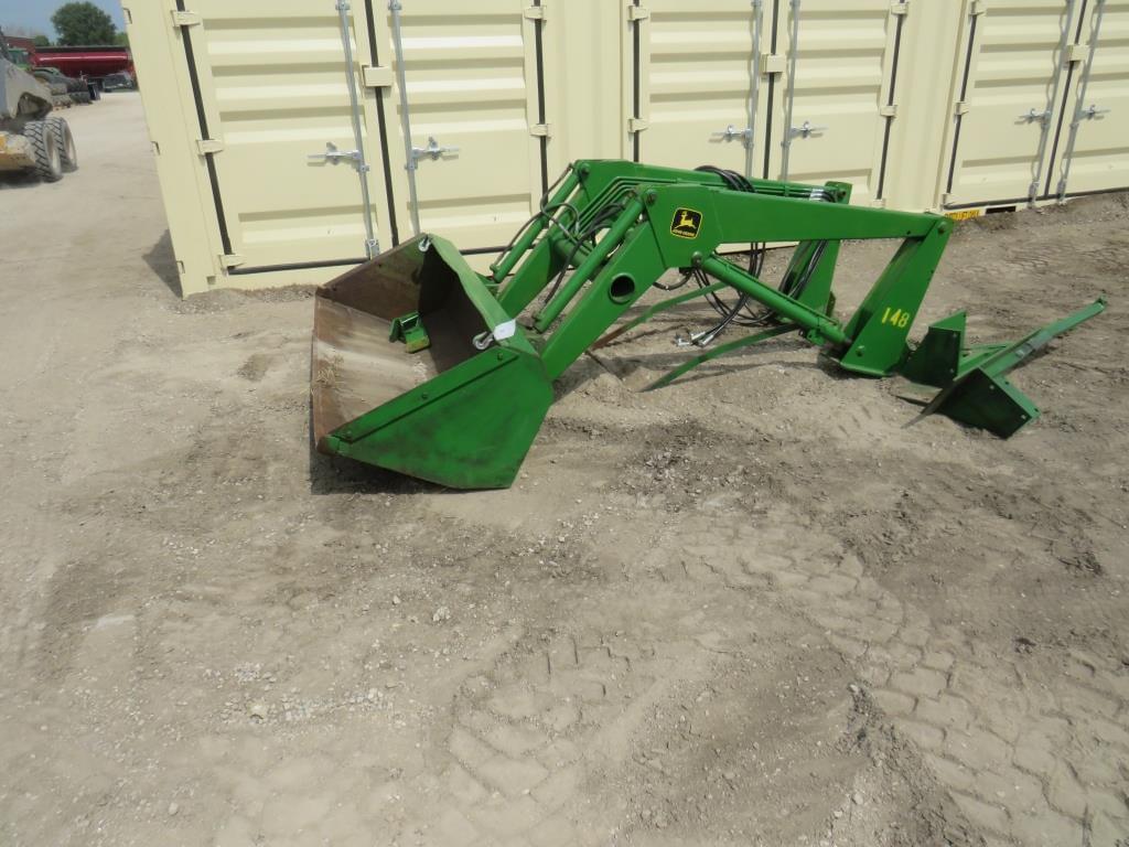 Image of John Deere 148 Image 1