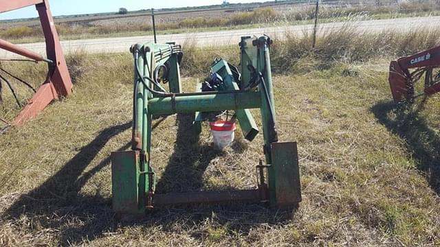 Image of John Deere 148 equipment image 1