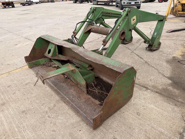 Image of John Deere 148 equipment image 1