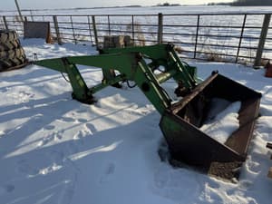 John Deere 148 Image