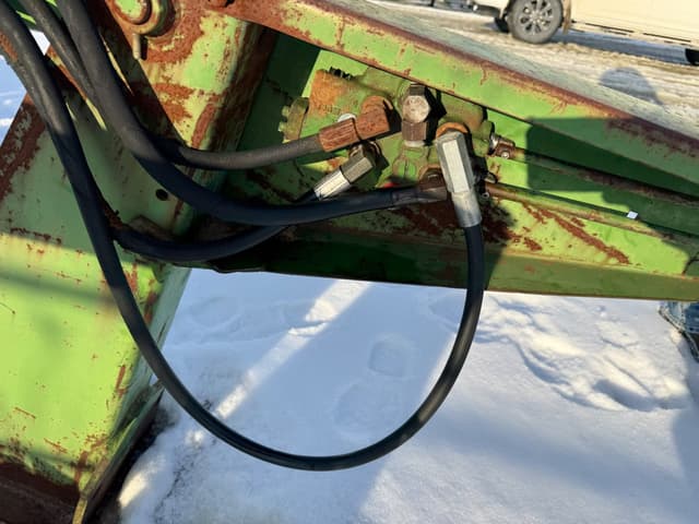 Image of John Deere 148 equipment image 2