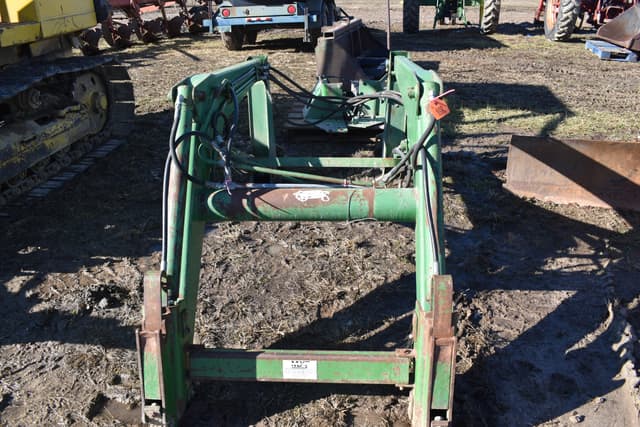 Image of John Deere 148 equipment image 4
