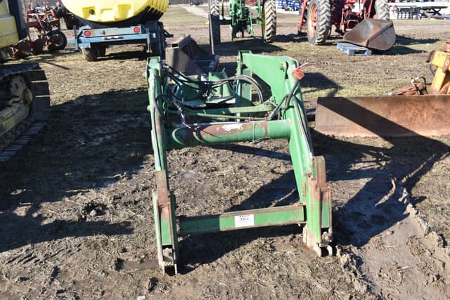 Image of John Deere 148 equipment image 1