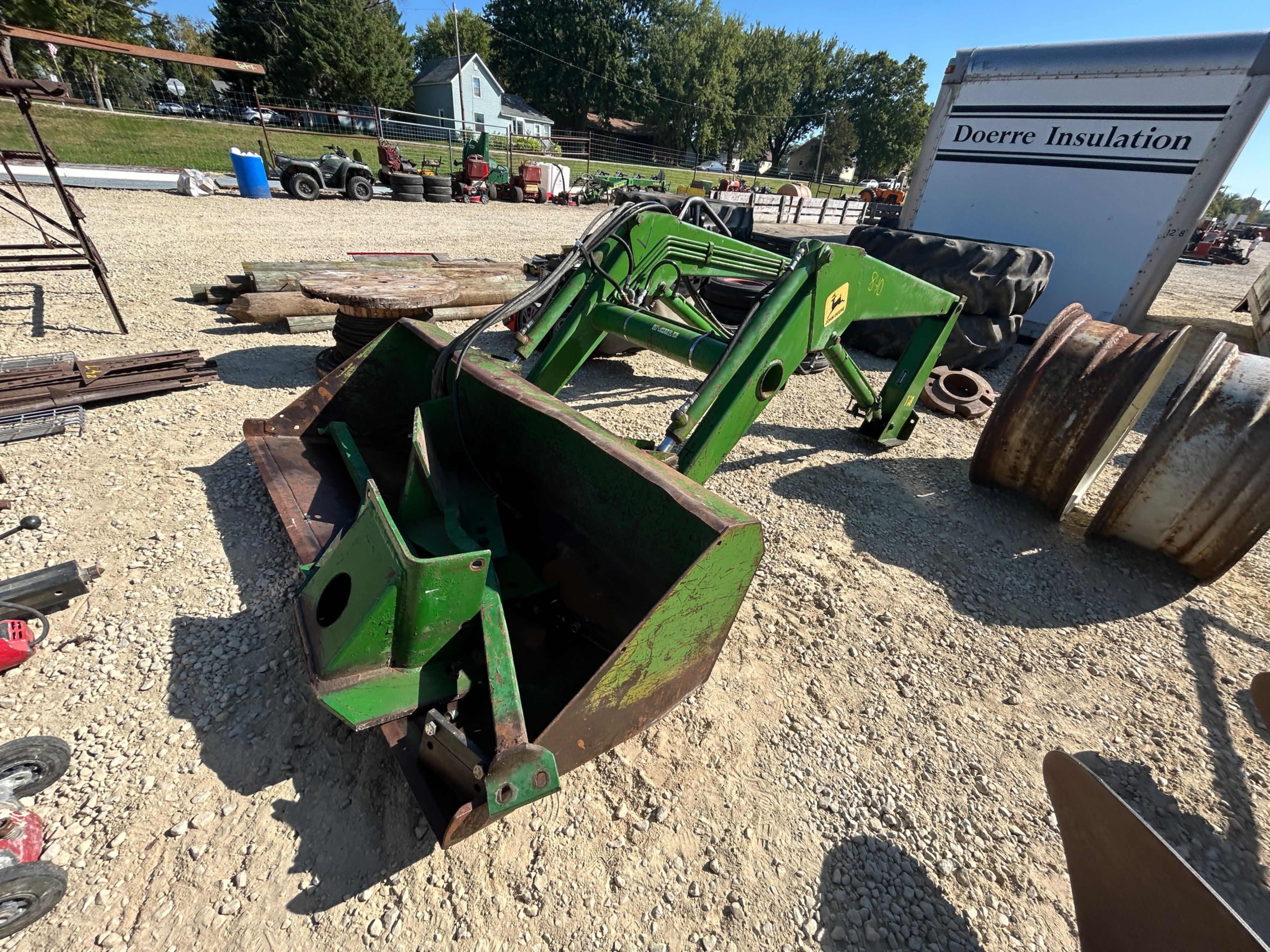 John Deere 148 Equipment Image0