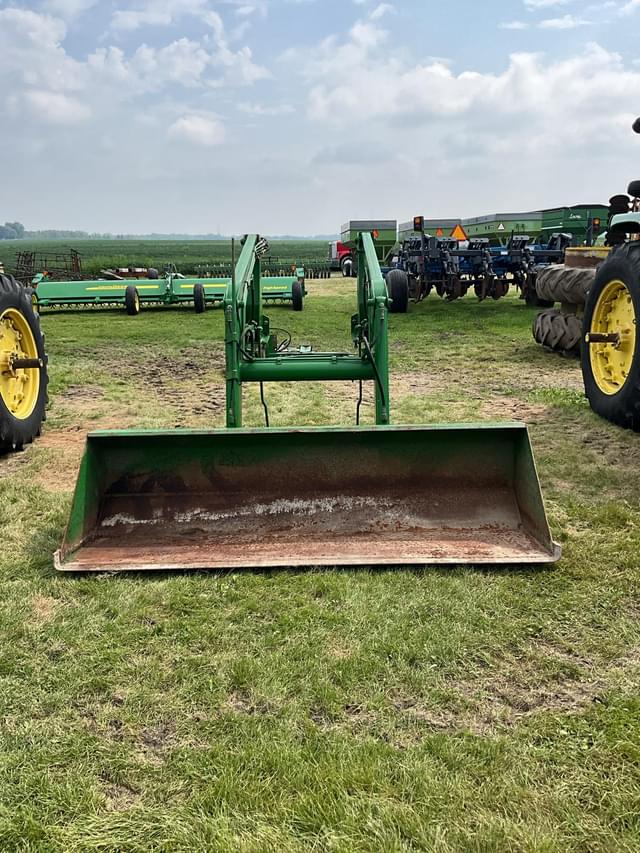 Image of John Deere 148 equipment image 1
