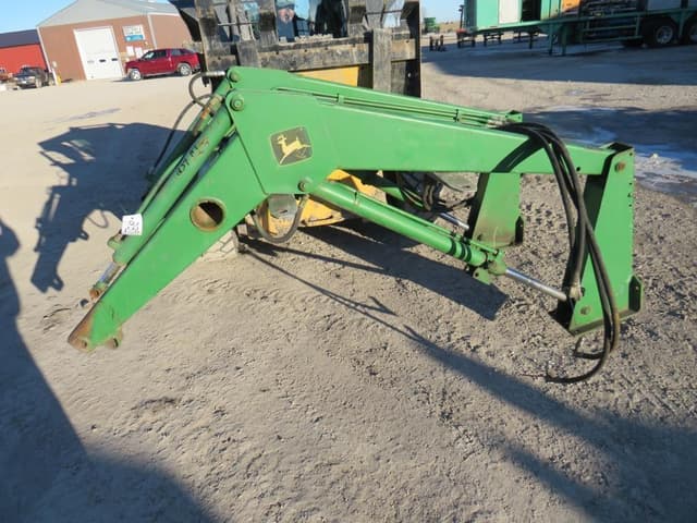 Image of John Deere 148 equipment image 1