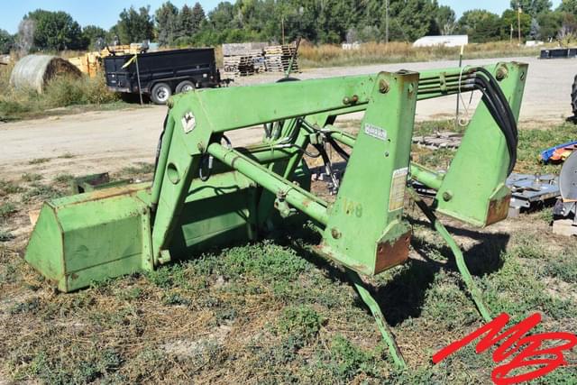 Image of John Deere 148 equipment image 3