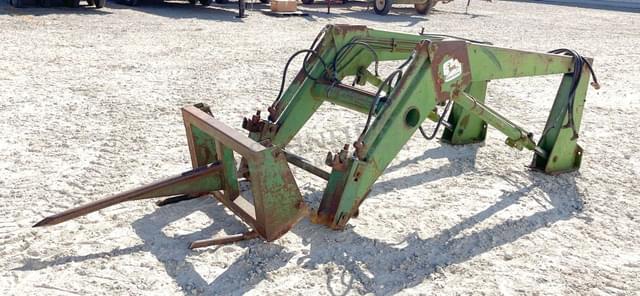 Image of John Deere 148 equipment image 1