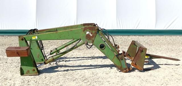 Image of John Deere 148 equipment image 2