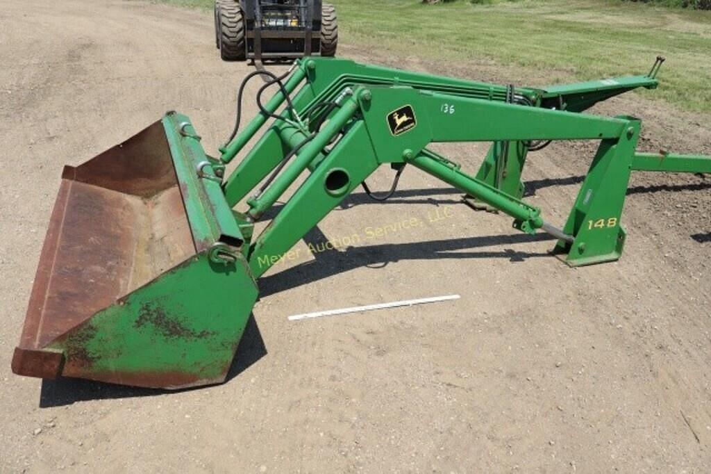 Image of John Deere 148 Primary image