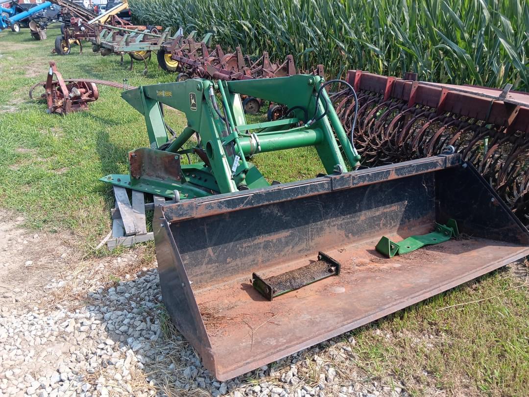Image of John Deere 148 Image 0