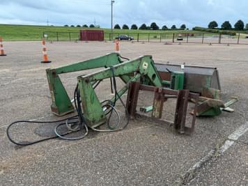 Main image John Deere 148