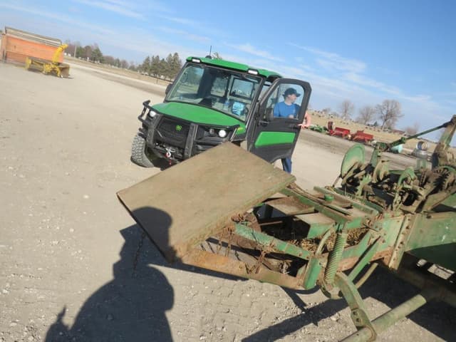 Image of John Deere 14T equipment image 3