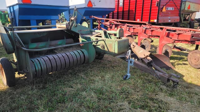 Image of John Deere 14T equipment image 1