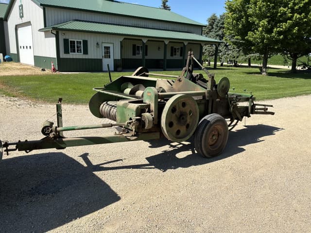 Image of John Deere 14T equipment image 3