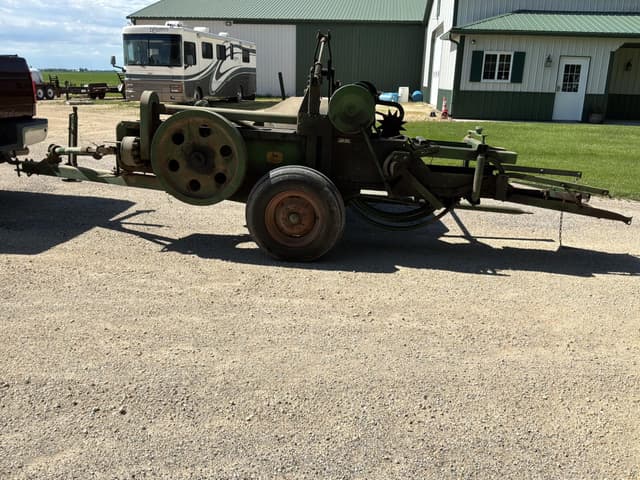 Image of John Deere 14T equipment image 4