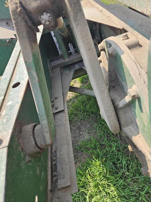 Image of John Deere 14T equipment image 2