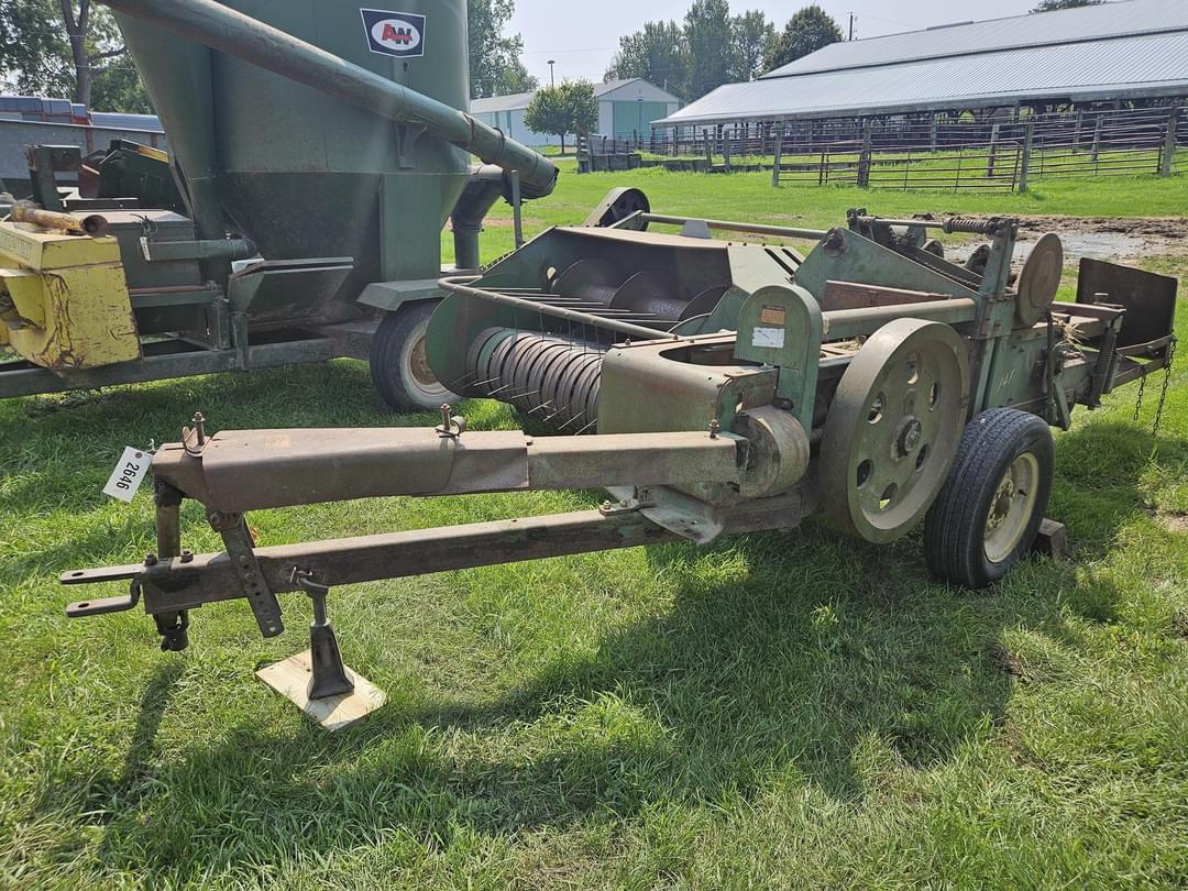 Image of John Deere 14T Image 0