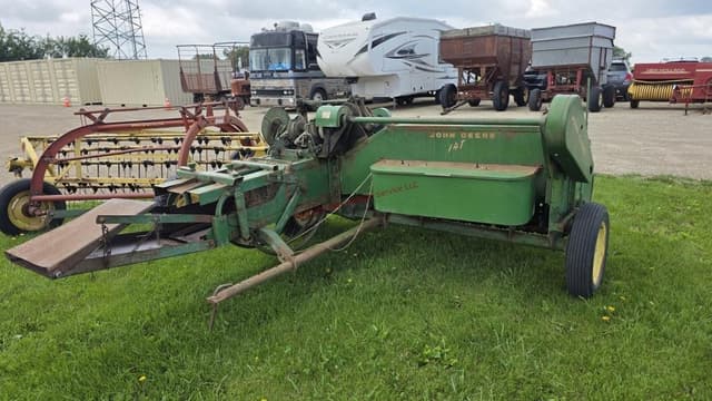 Image of John Deere 14T equipment image 3