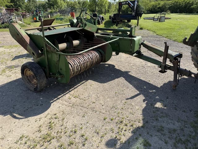 Image of John Deere 14T equipment image 3
