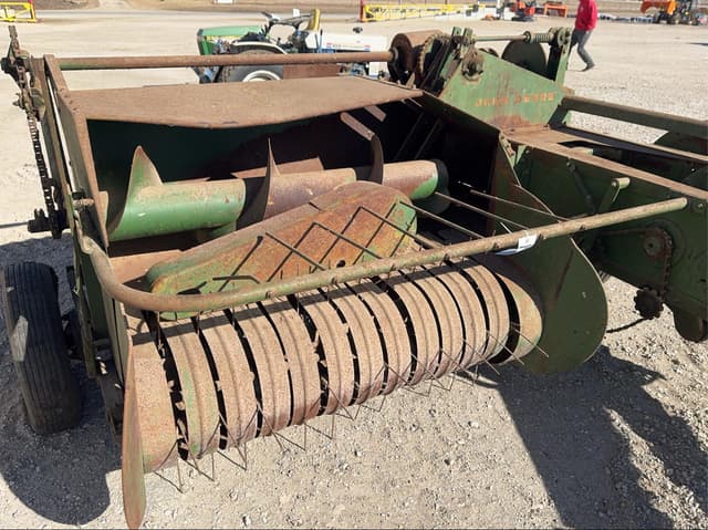 Image of John Deere 14T equipment image 1