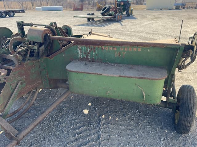 Image of John Deere 14T equipment image 4