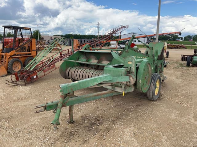 Image of John Deere 14T equipment image 1